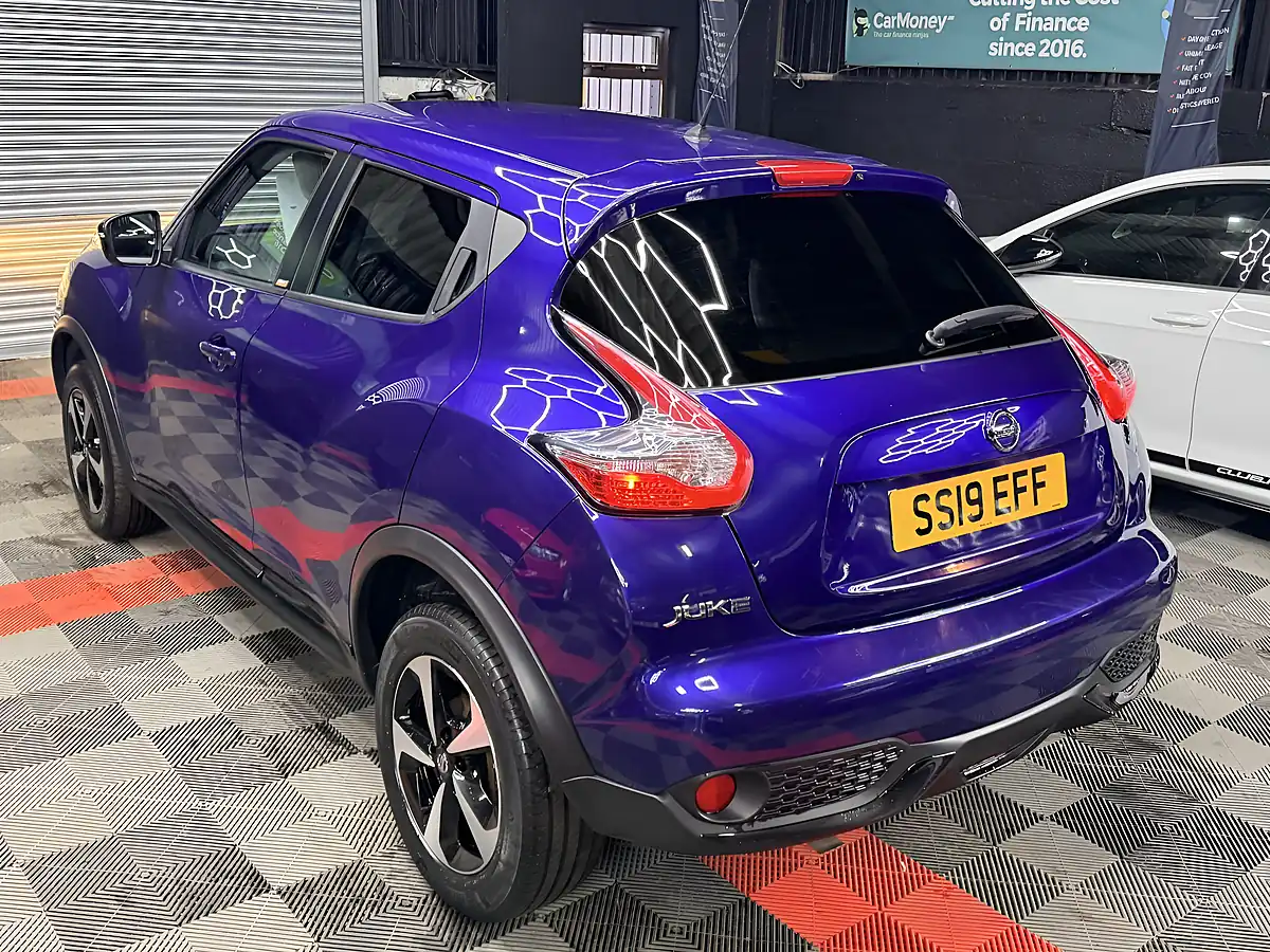 Used 2019 Nissan Juke Bose Personal Edition Blue - Interior and Exterior details 5