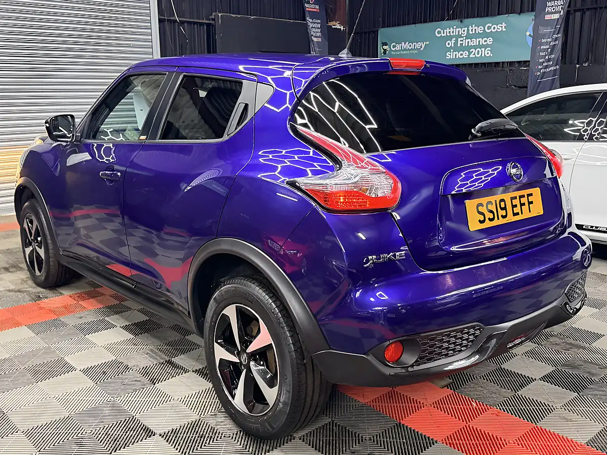 Used 2019 Nissan Juke Bose Personal Edition Blue - Interior and Exterior details 6