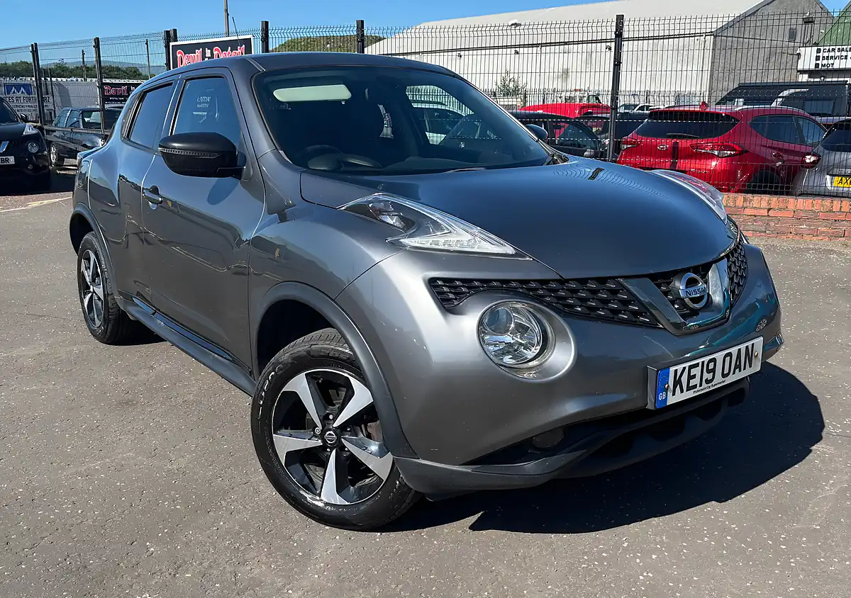 Used 2019 Nissan Juke Bose Personal Edition Grey - Front View