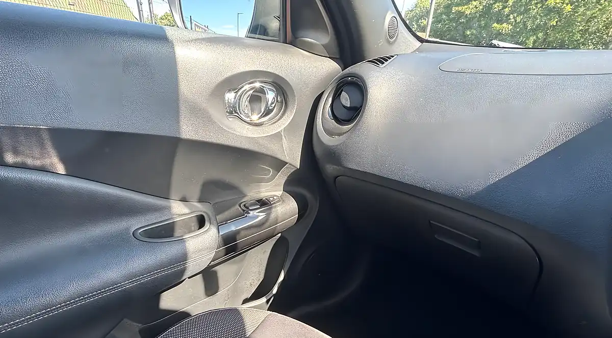 Used 2019 Nissan Juke Bose Personal Edition Grey - Interior and Exterior details 12
