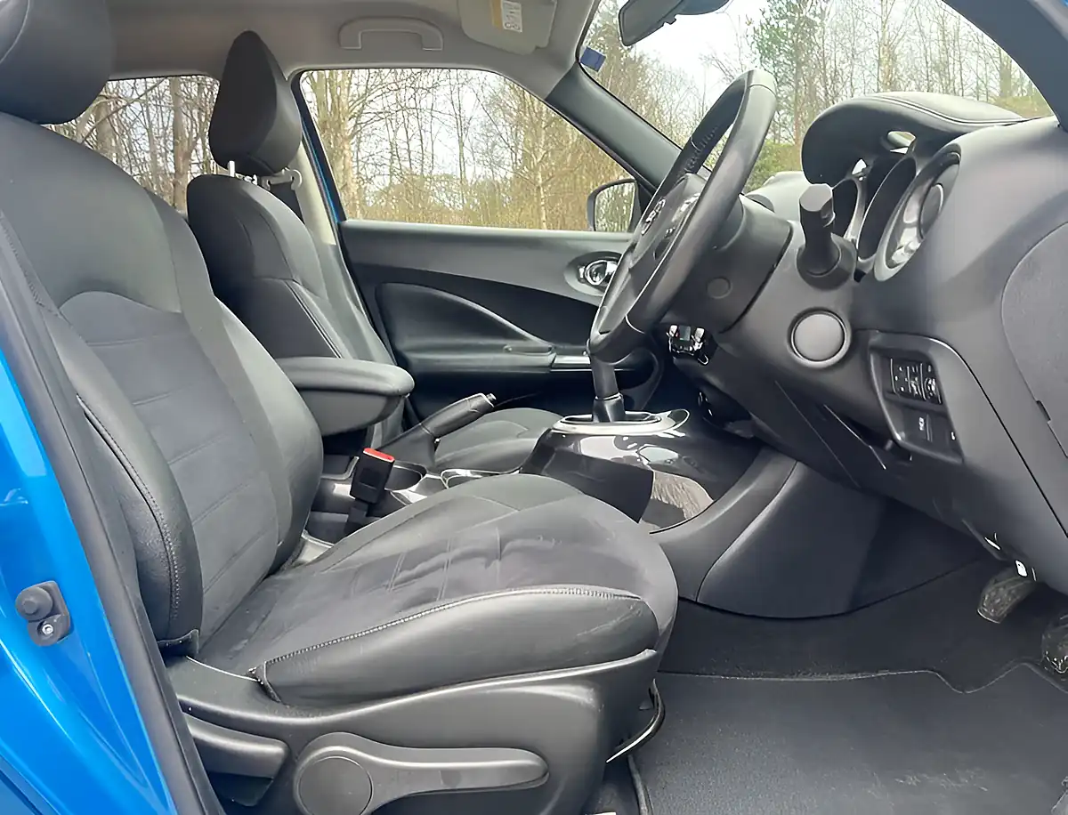 Used 2019 Nissan Juke Bose Personal Edition Vivid Blue - Interior and Exterior details 13