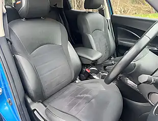 Used 2019 Nissan Juke Bose Personal Edition Vivid Blue - Interior and Exterior details 14