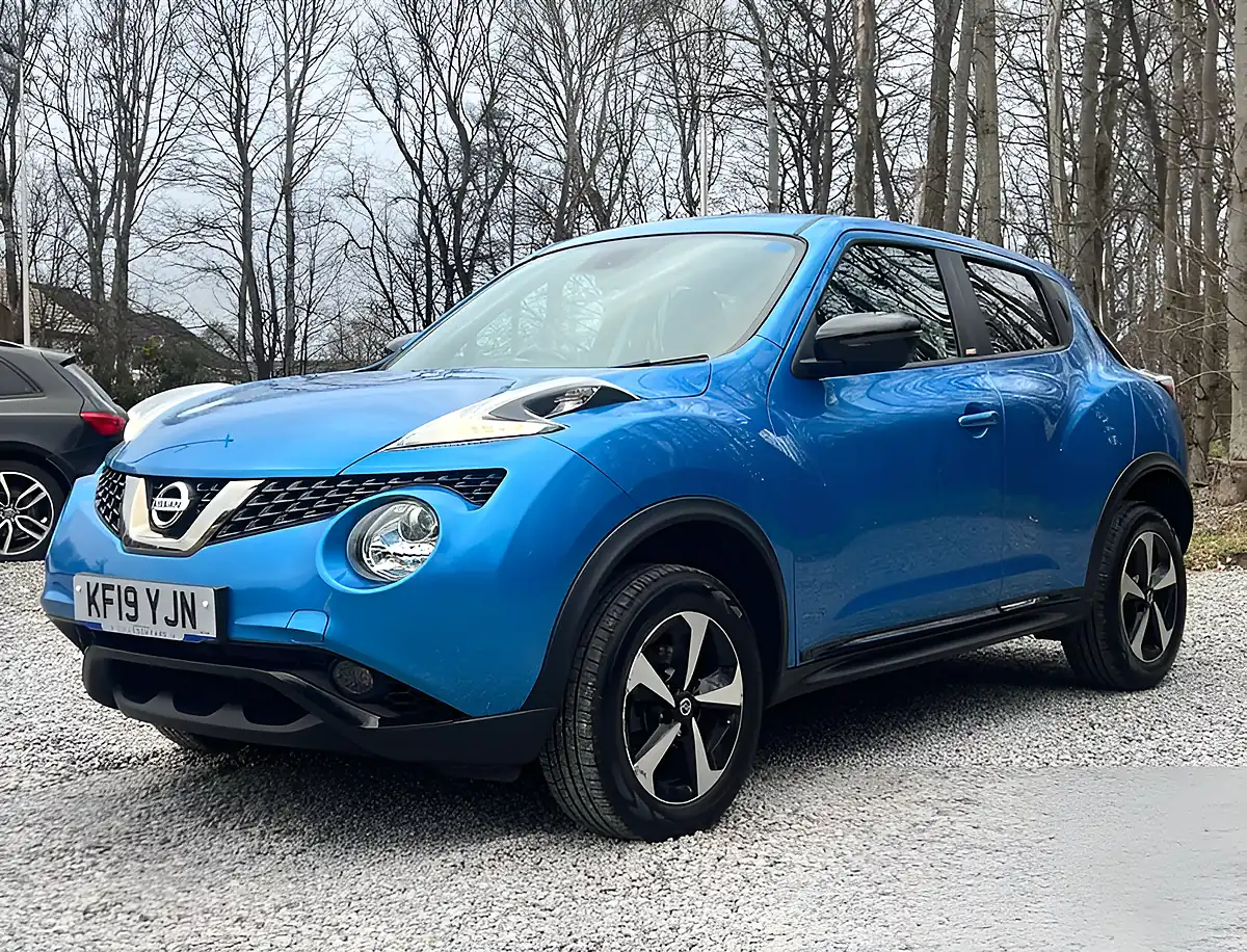 Used 2019 Nissan Juke Bose Personal Edition Vivid Blue - Interior and Exterior details 7