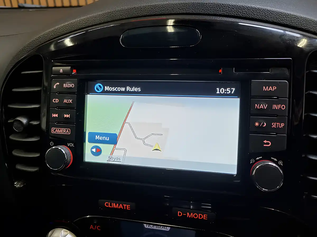 Used 2019 Nissan Juke Bose Personal Edition White - Interior and Exterior details 14