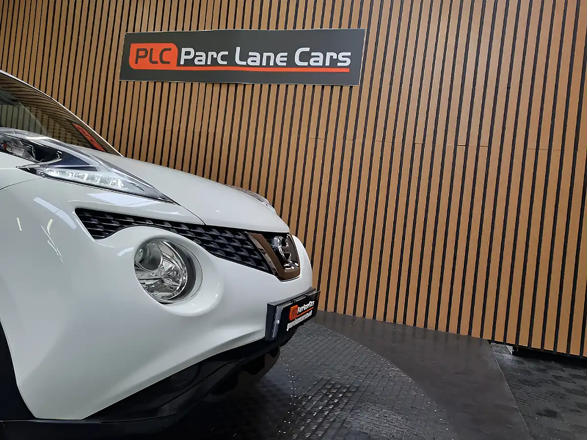 Used 2019 Nissan Juke Bose Personal Edition White - Interior and Exterior details 3