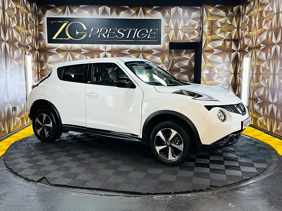 Used 2019 Nissan Juke Bose Personal Edition White - Front View