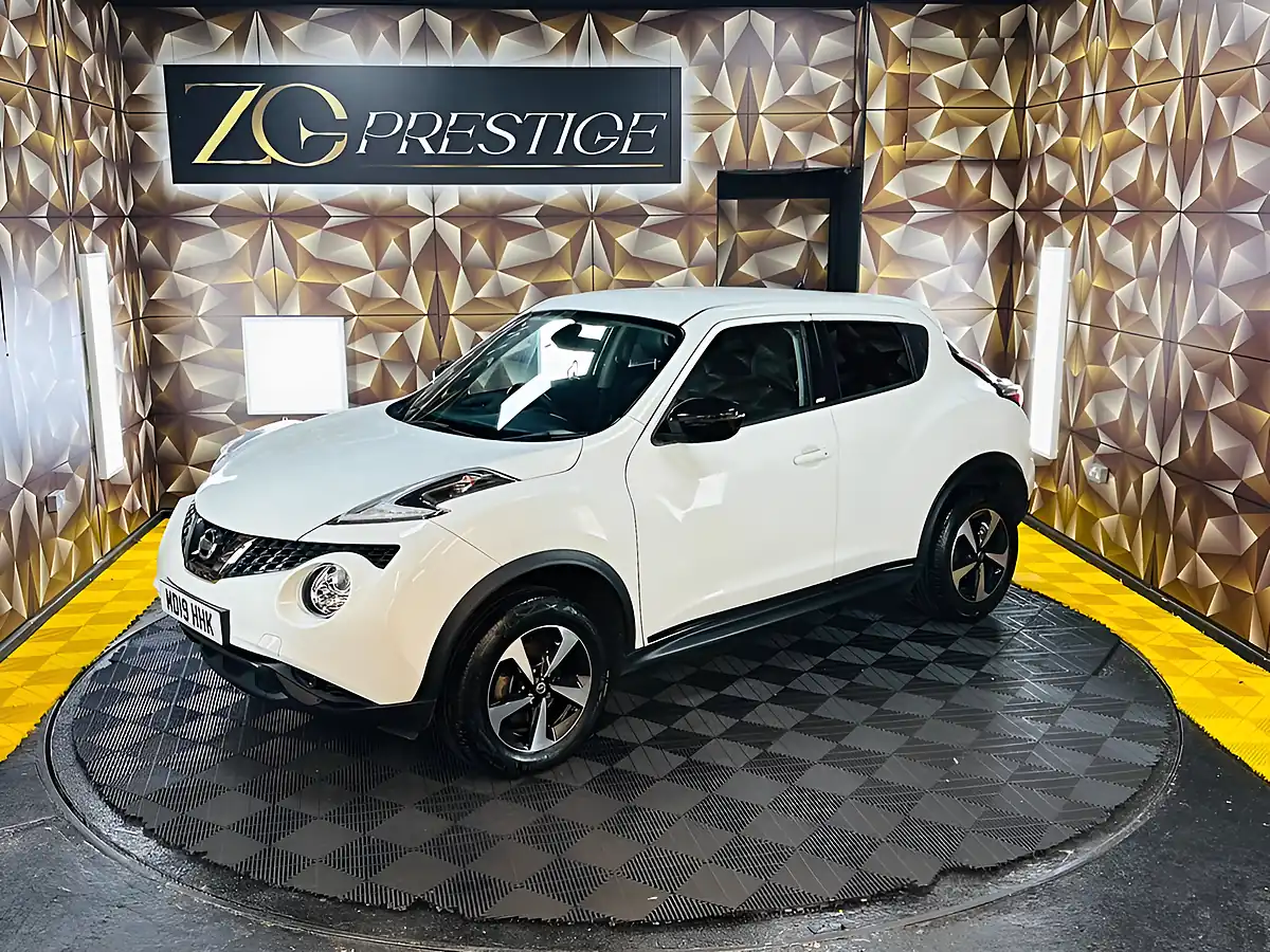 Used 2019 Nissan Juke Bose Personal Edition White - Interior and Exterior details 14