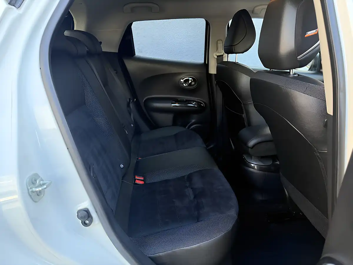 Used 2019 Nissan Juke Bose Personal Edition White - Interior and Exterior details 12