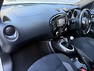 Used 2019 Nissan Juke Bose Personal Edition White - Interior and Exterior details 16