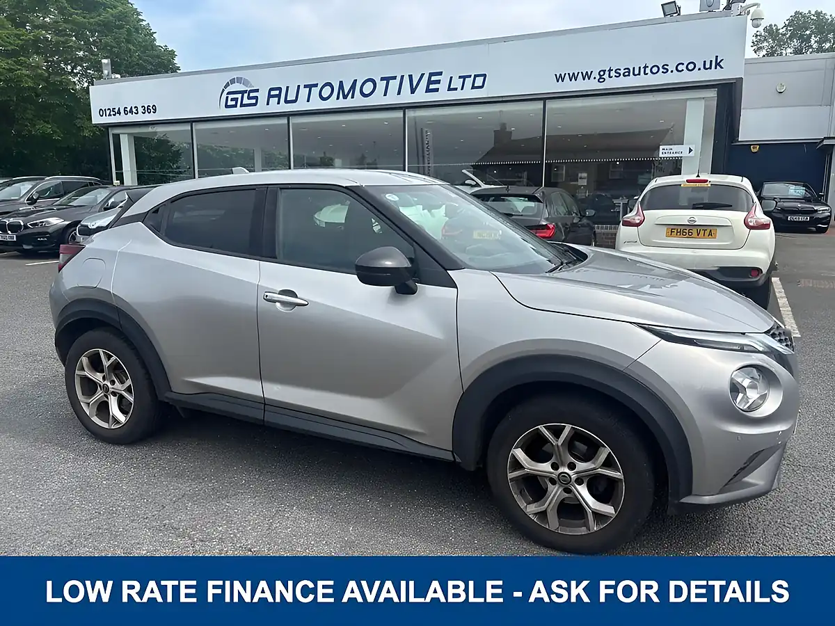 Used 2019 Nissan Juke N-Connecta Blade Grey - Front View
