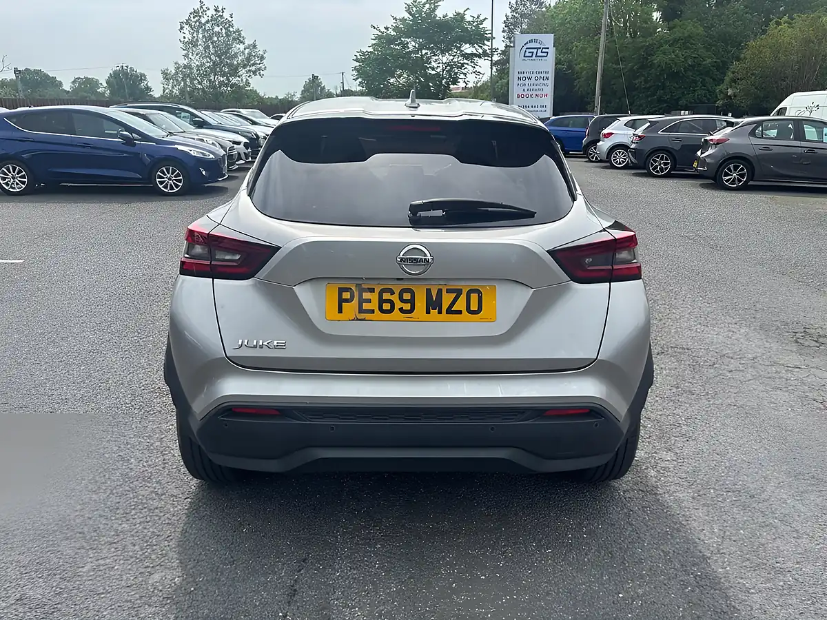 Used 2019 Nissan Juke N-Connecta Blade Grey - Interior and Exterior details 9