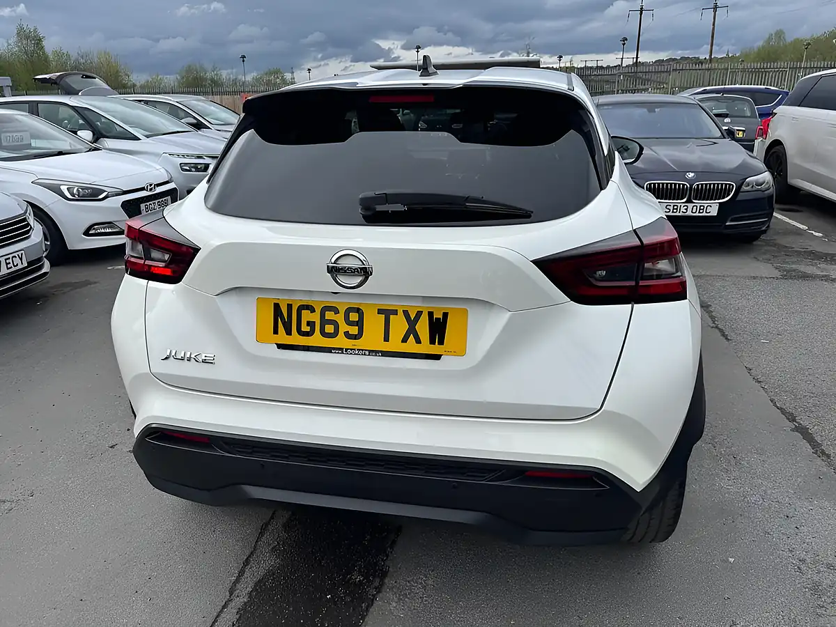 Used 2019 Nissan Juke N-Connecta White - Interior and Exterior details 10
