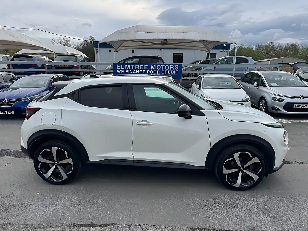 Used 2019 Nissan Juke N-Connecta White - Interior and Exterior details 3