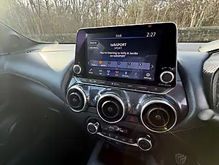 Used 2019 Nissan Juke N-Connecta White - Interior and Exterior details 6