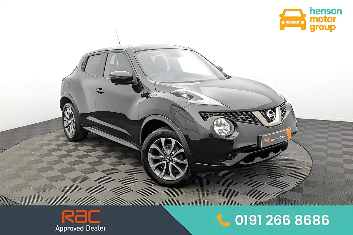 Used 2019 Nissan Juke Tekna Black - Front View