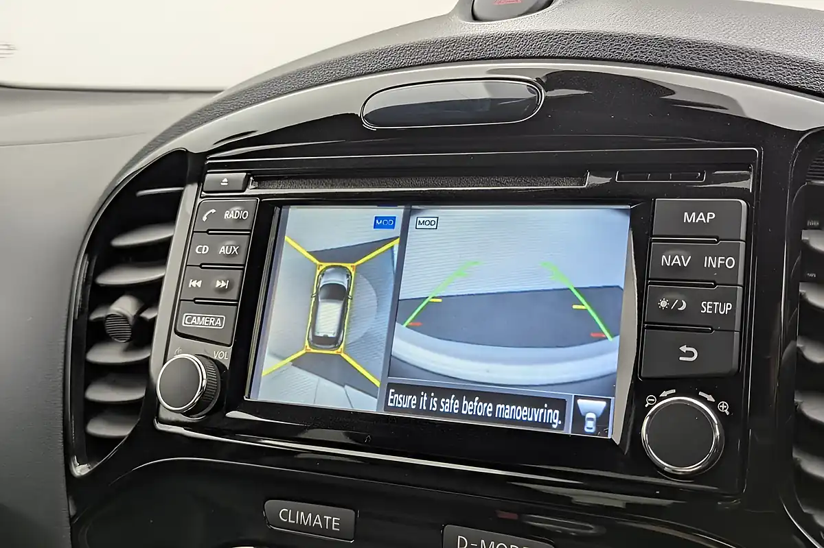 Used 2019 Nissan Juke Tekna Black - Interior and Exterior details 14