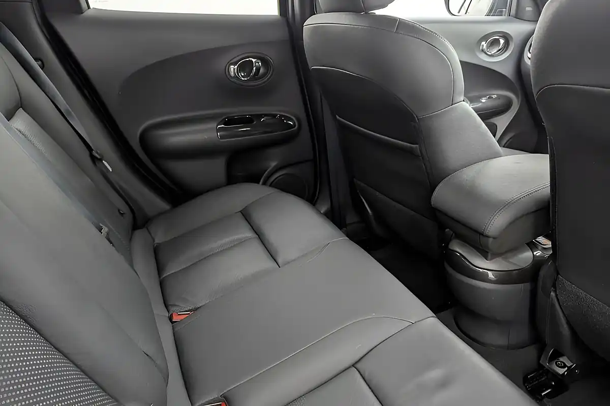 Used 2019 Nissan Juke Tekna Black - Interior and Exterior details 15