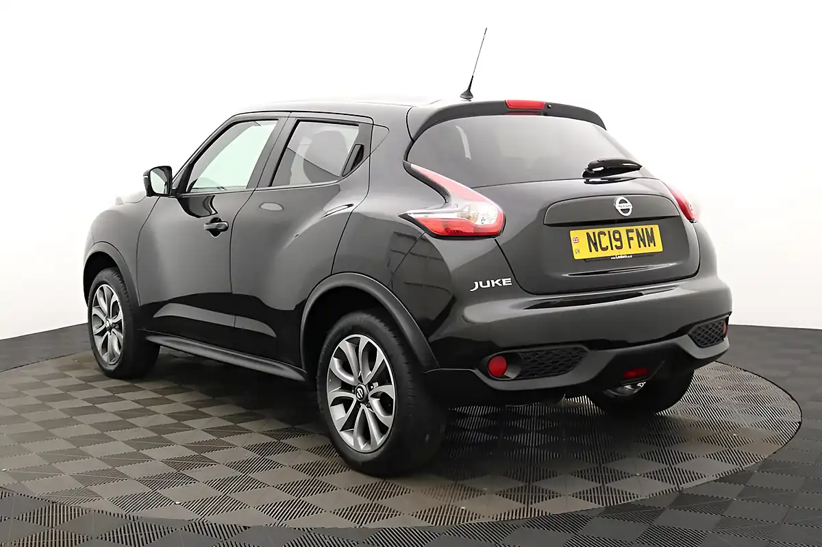 Used 2019 Nissan Juke Tekna Black - Interior and Exterior details 5
