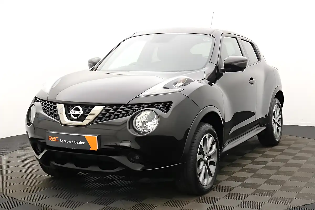 Used 2019 Nissan Juke Tekna Black - Interior and Exterior details 6