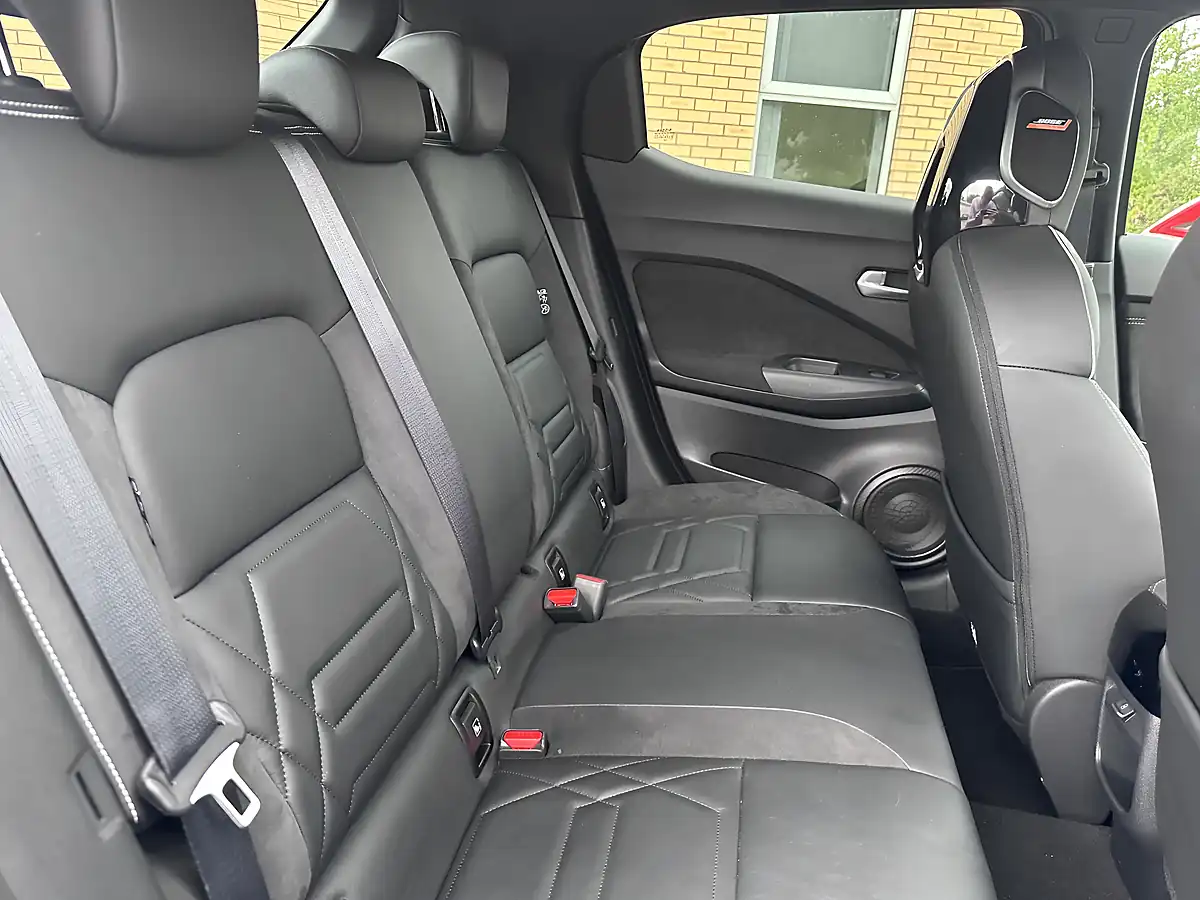 Used 2019 Nissan Juke Tekna+ Black - Interior and Exterior details 14