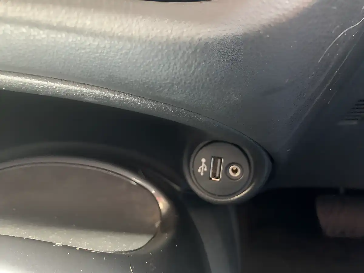 Used 2019 Nissan Juke Tekna Black - Interior and Exterior details 16