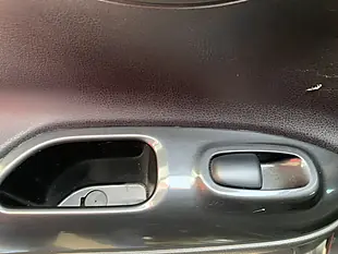 Used 2019 Nissan Juke Tekna Black - Interior and Exterior details 17