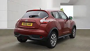 Used 2019 Nissan Juke Tekna Red - Interior and Exterior details 4