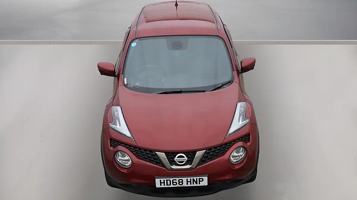 Used 2019 Nissan Juke Tekna Red - Interior and Exterior details 7