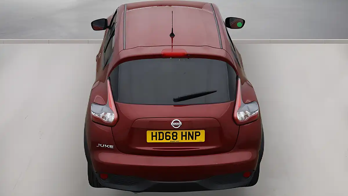 Used 2019 Nissan Juke Tekna Red - Interior and Exterior details 8