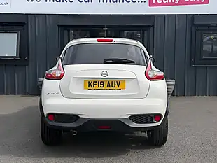 Used 2019 Nissan Juke Tekna White - Interior and Exterior details 10