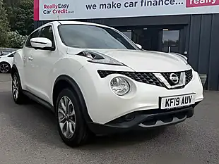 Used 2019 Nissan Juke Tekna White - Interior and Exterior details 14