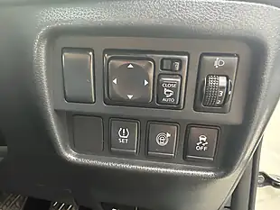 Used 2019 Nissan Juke Tekna White - Interior and Exterior details 16