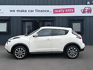 Used 2019 Nissan Juke Tekna White - Interior and Exterior details 7