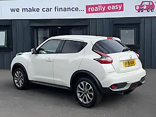 Used 2019 Nissan Juke Tekna White - Interior and Exterior details 9