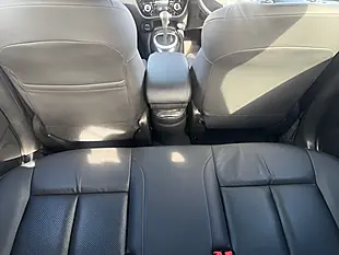 Used 2019 Nissan Juke Tekna White - Interior and Exterior details 12