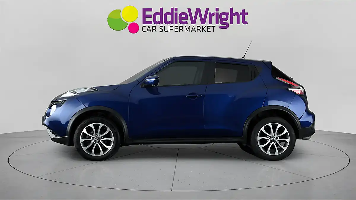 Used 2019 Nissan Juke Xtron Blue - Interior and Exterior details 4
