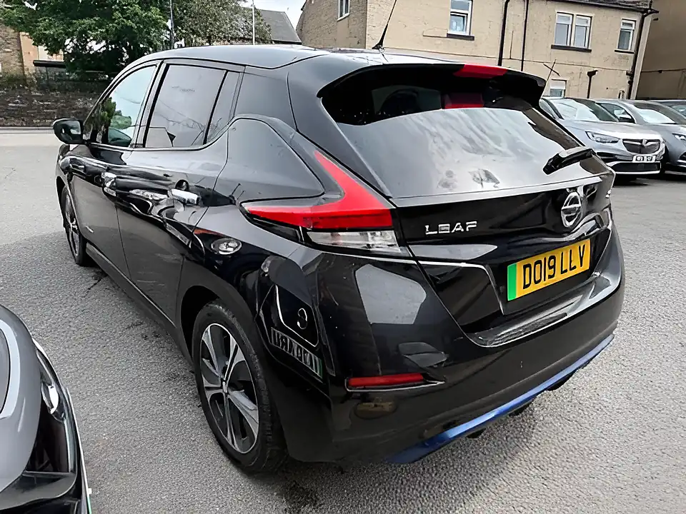Used 2019 Nissan Leaf N-Connecta Black - Interior and Exterior details 4