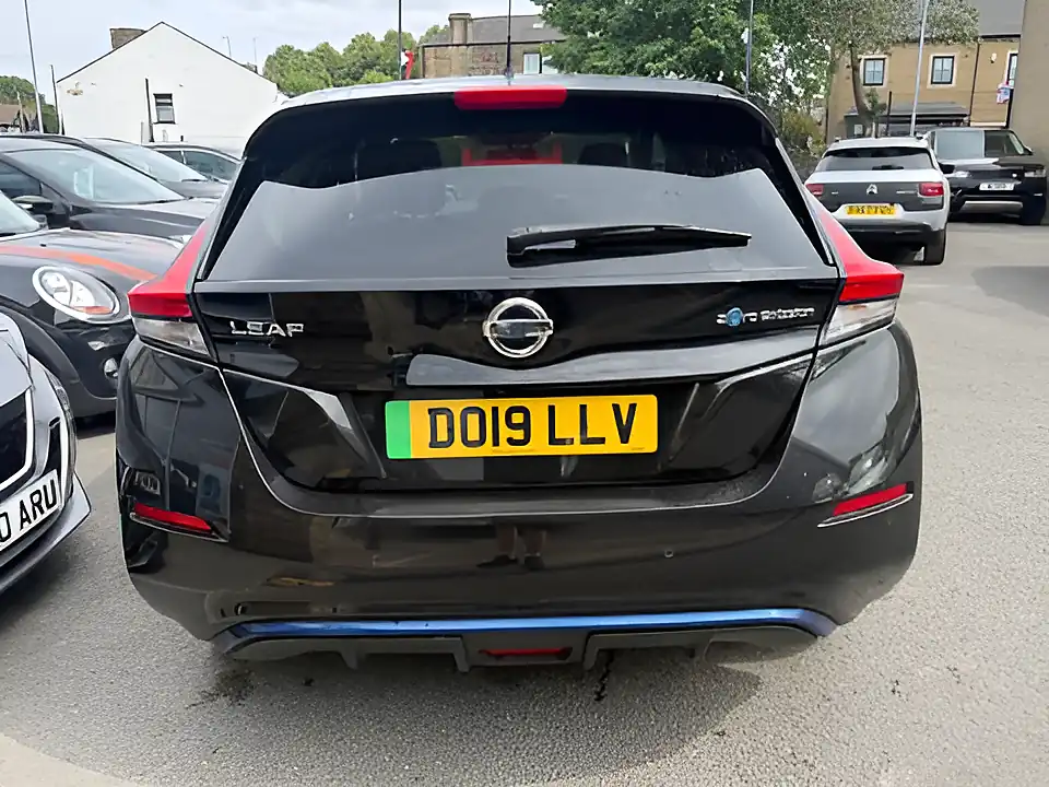 Used 2019 Nissan Leaf N-Connecta Black - Interior and Exterior details 5