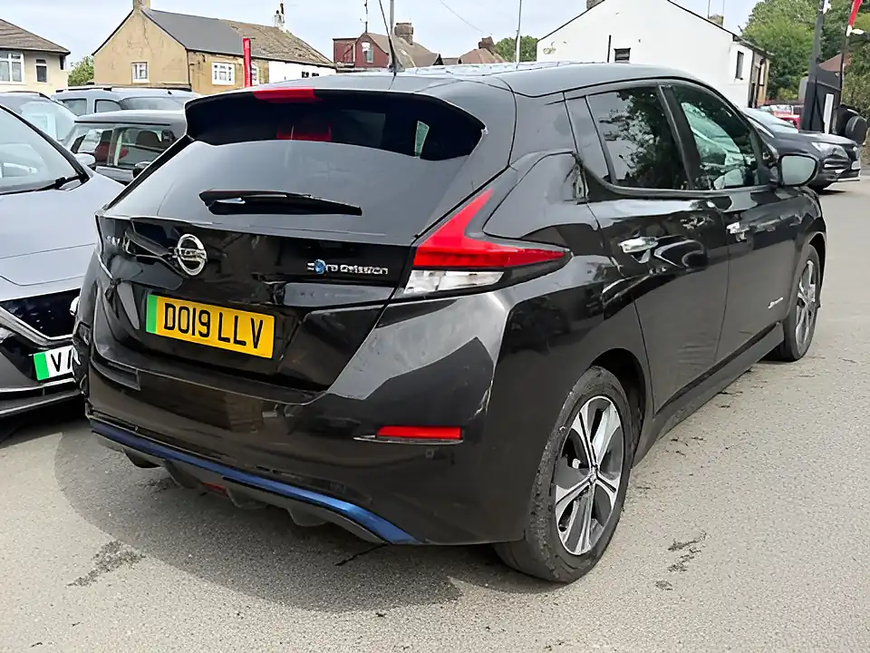 Used 2019 Nissan Leaf N-Connecta Black - Interior and Exterior details 7