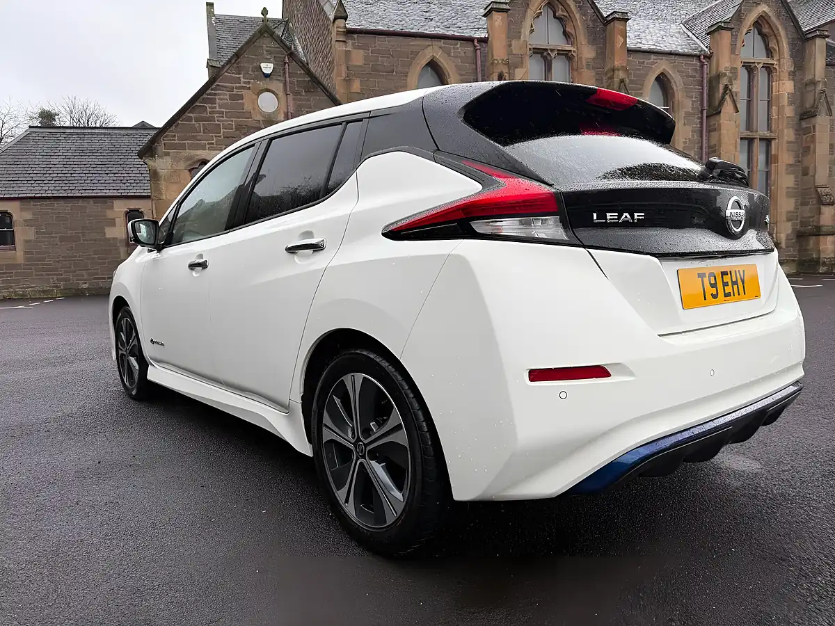 Used 2019 Nissan Leaf N-Connecta White - Interior and Exterior details 3