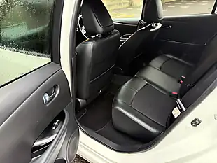 Used 2019 Nissan Leaf N-Connecta White - Interior and Exterior details 9