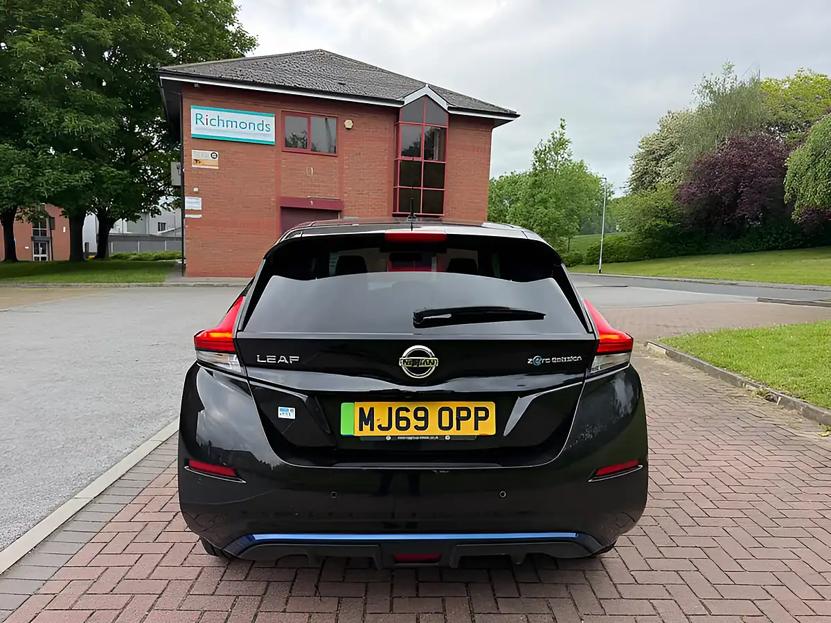 Used 2019 Nissan Leaf Tekna Black - Interior and Exterior details 10