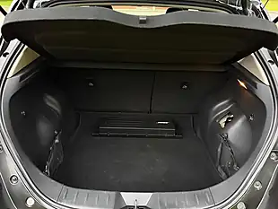 Used 2019 Nissan Leaf Tekna Black - Interior and Exterior details 14