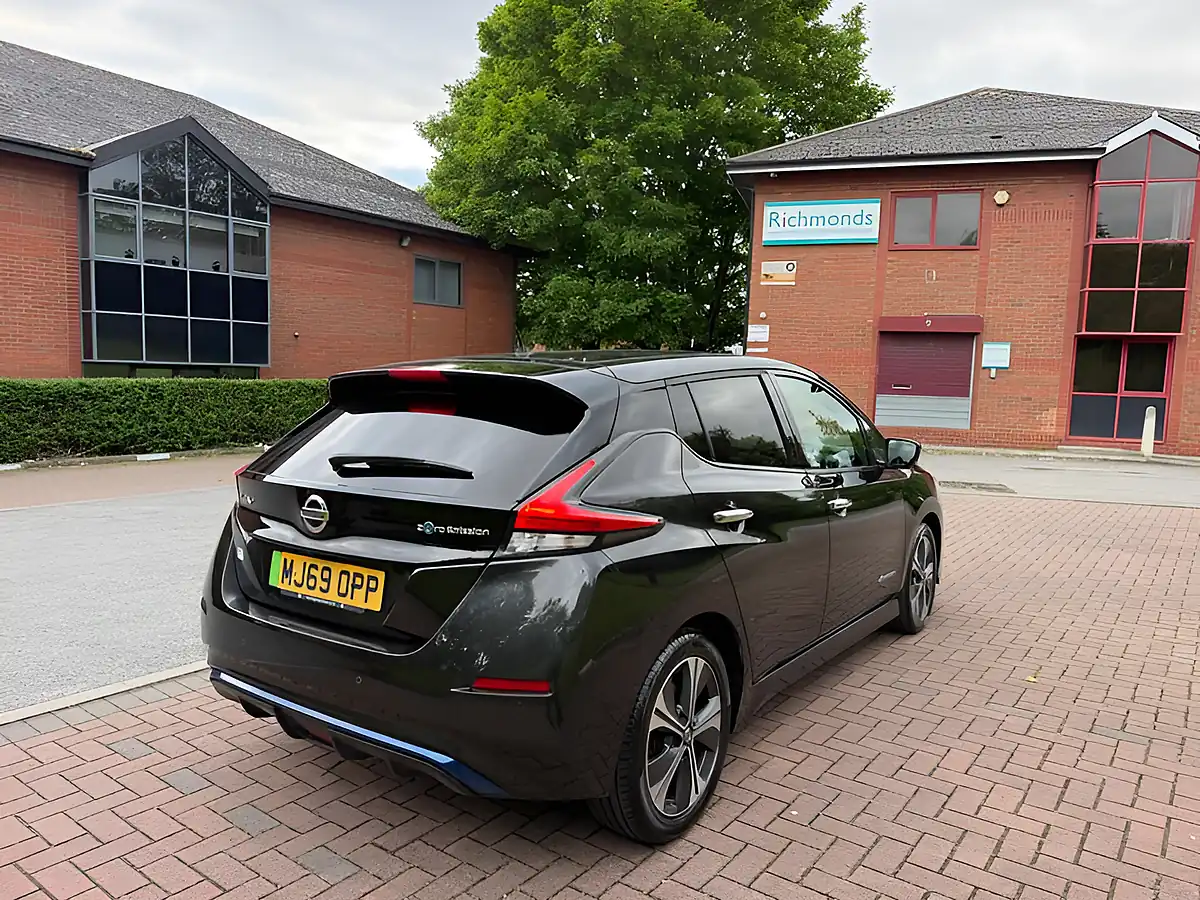 Used 2019 Nissan Leaf Tekna Black - Interior and Exterior details 16