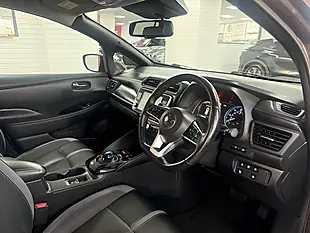Used 2019 Nissan Leaf Tekna Bronze - Interior and Exterior details 14