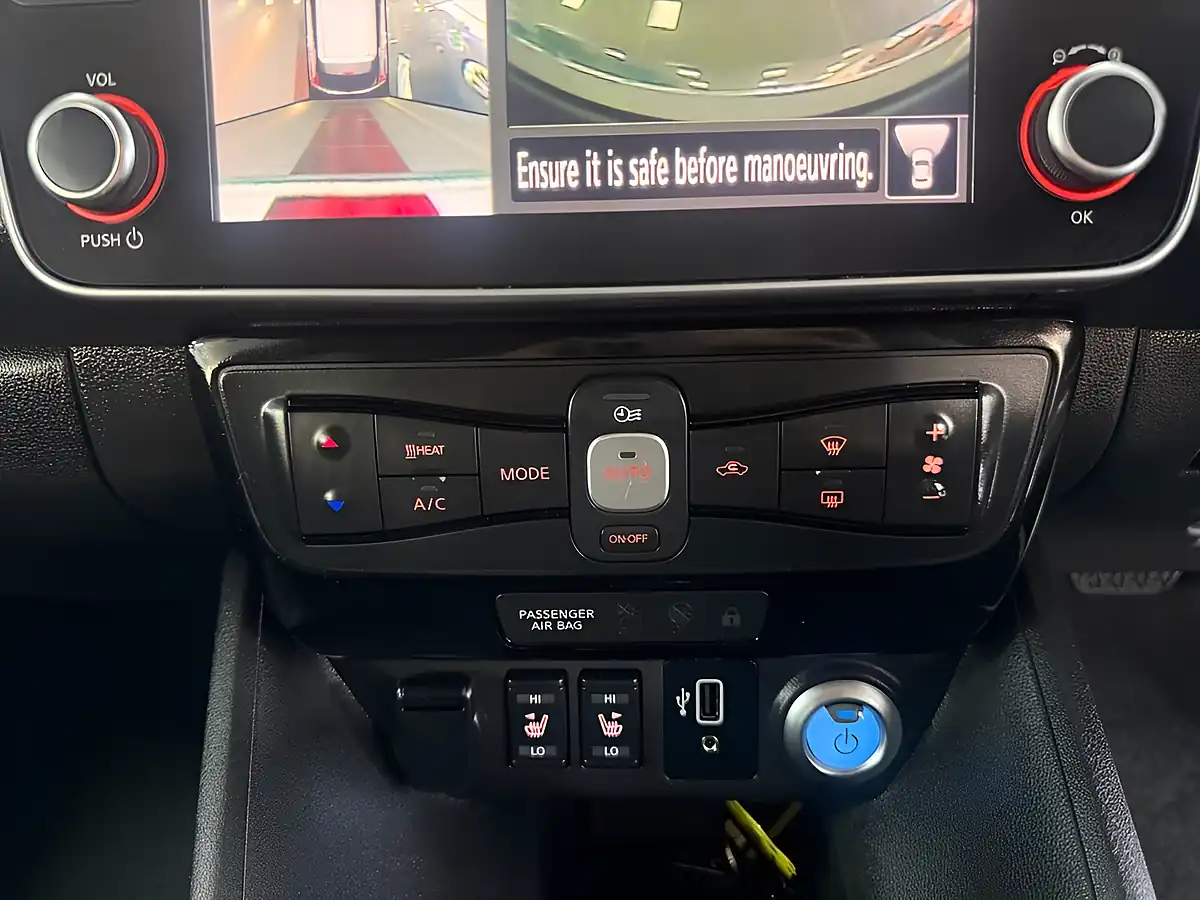 Used 2019 Nissan Leaf Tekna Bronze - Interior and Exterior details 19