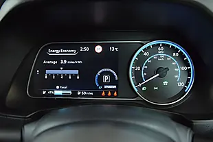 Used 2019 Nissan Leaf Tekna Pearl White - Interior and Exterior details 11