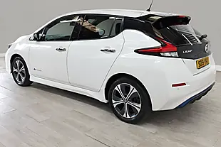 Used 2019 Nissan Leaf Tekna Pearl White - Interior and Exterior details 4