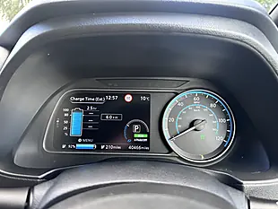 Used 2019 Nissan Leaf Tekna Red - Interior and Exterior details 15