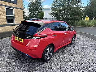 Used 2019 Nissan Leaf Tekna Red - Interior and Exterior details 9